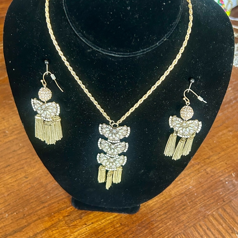 Elegant Gold and Silver Rhinestone Art Deco Style Necklace and Earring Set